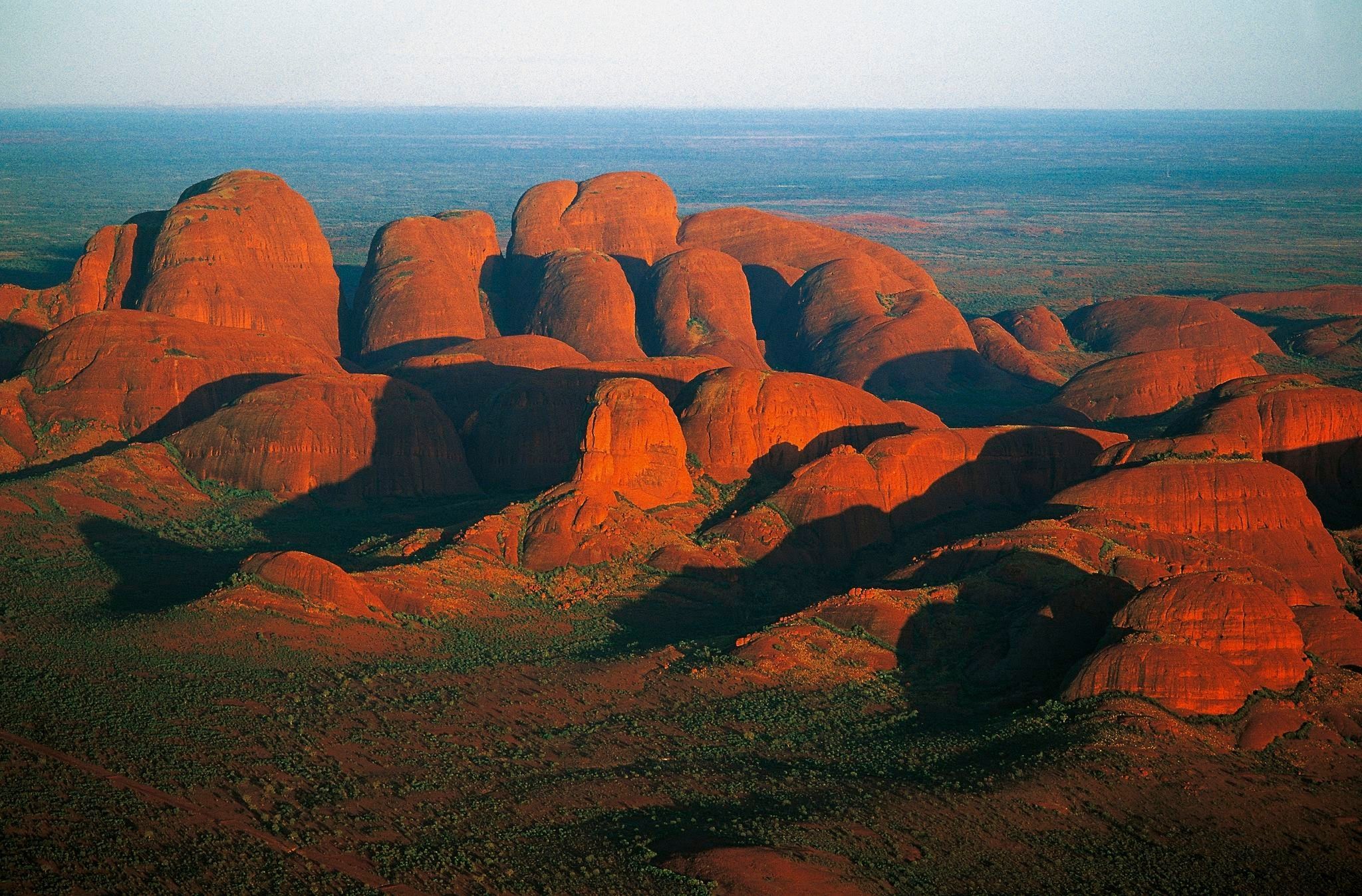 Du lịch Úc: Núi Kata Tjuta - dải núi linh thiêng nhất nước Úc Du lịch Úc: Núi Kata Tjuta - dải núi linh thiêng nhất nước Úc